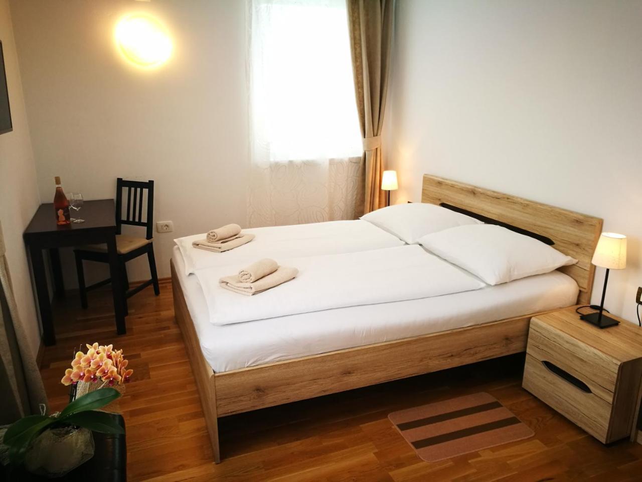 Mondina Guest House Постойна Экстерьер фото